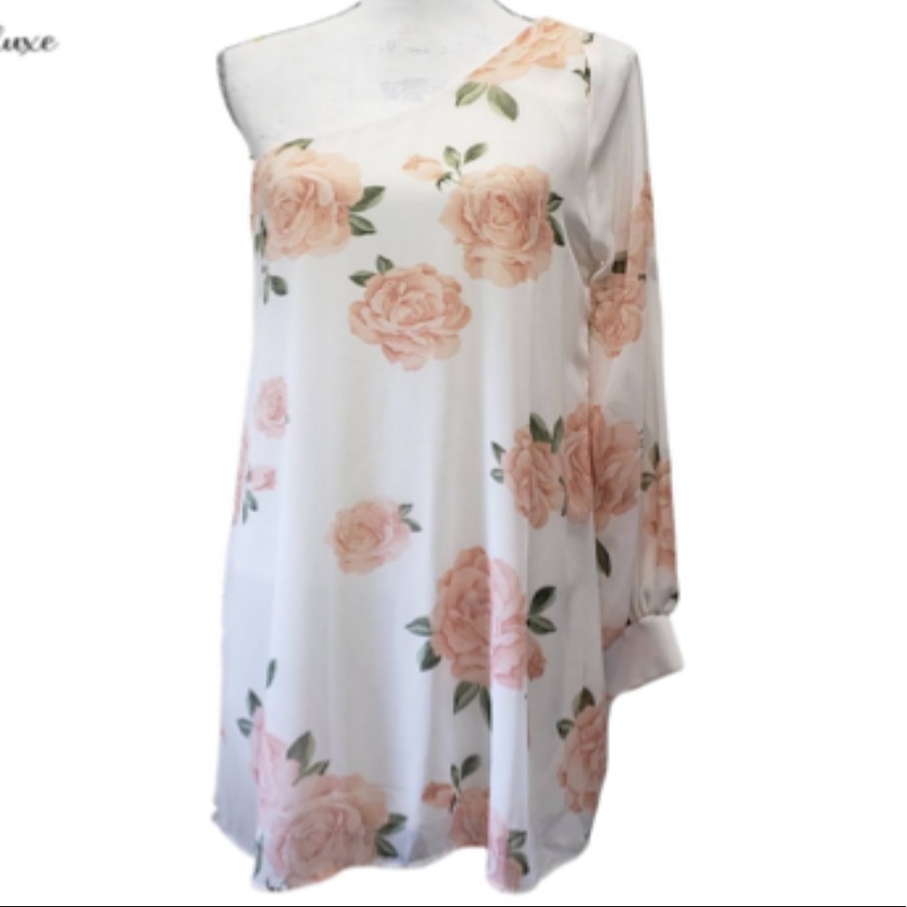 NWT. Fabrik White One Sleeve Flora Dress. Size Small.